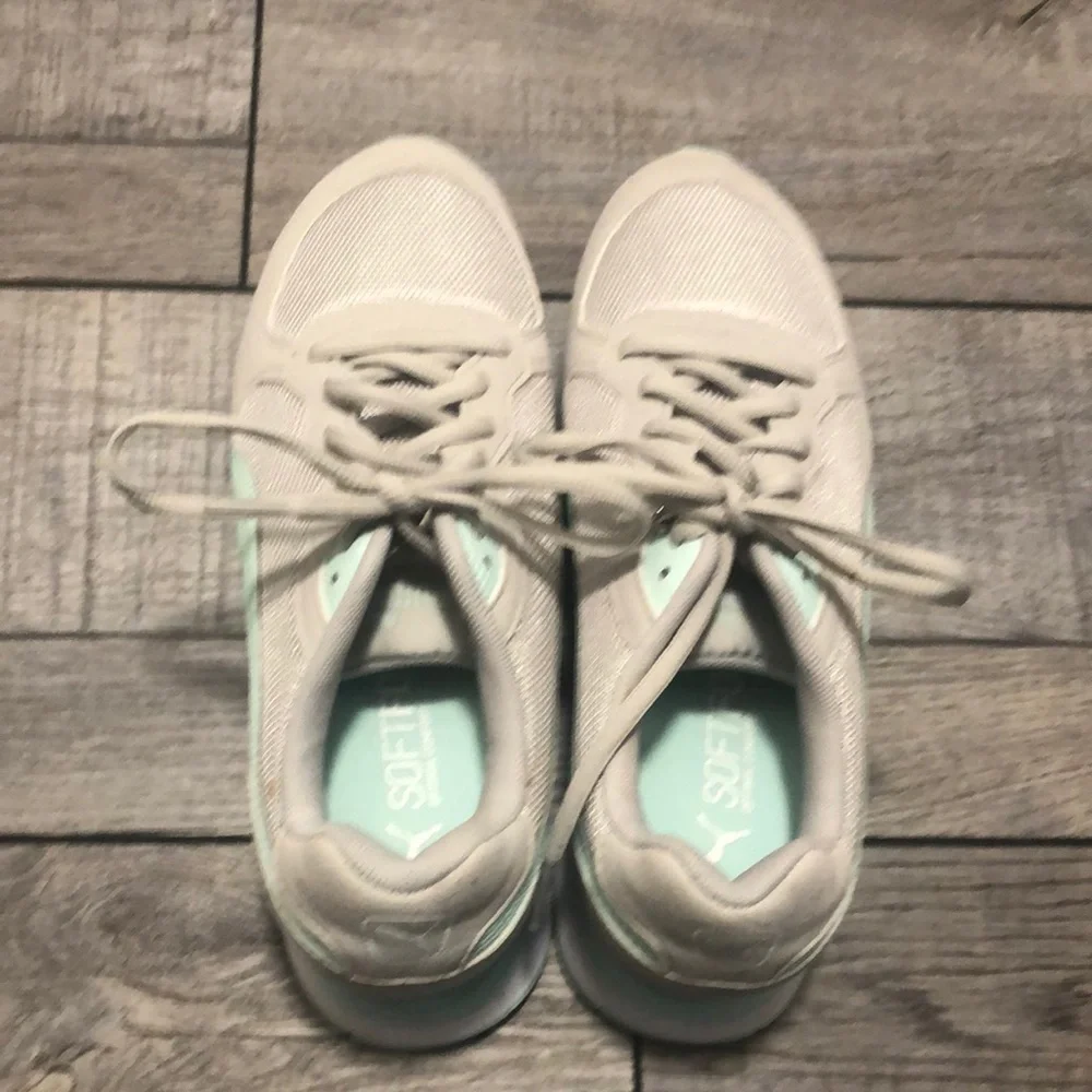 Puma retro runner sneakers in mint and light grey with soft foam support inserts